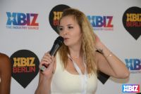 XBIZ չչՓ (2)