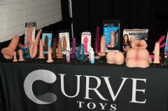 CurveȤչ_(ti)The-Curve-Novelties-booth